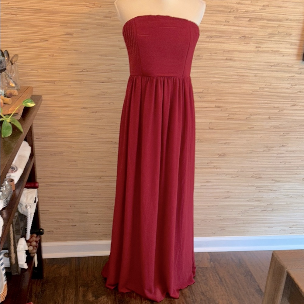 Forever 21  Elegant Strapless dark Red Maxi Dress size large EUC!